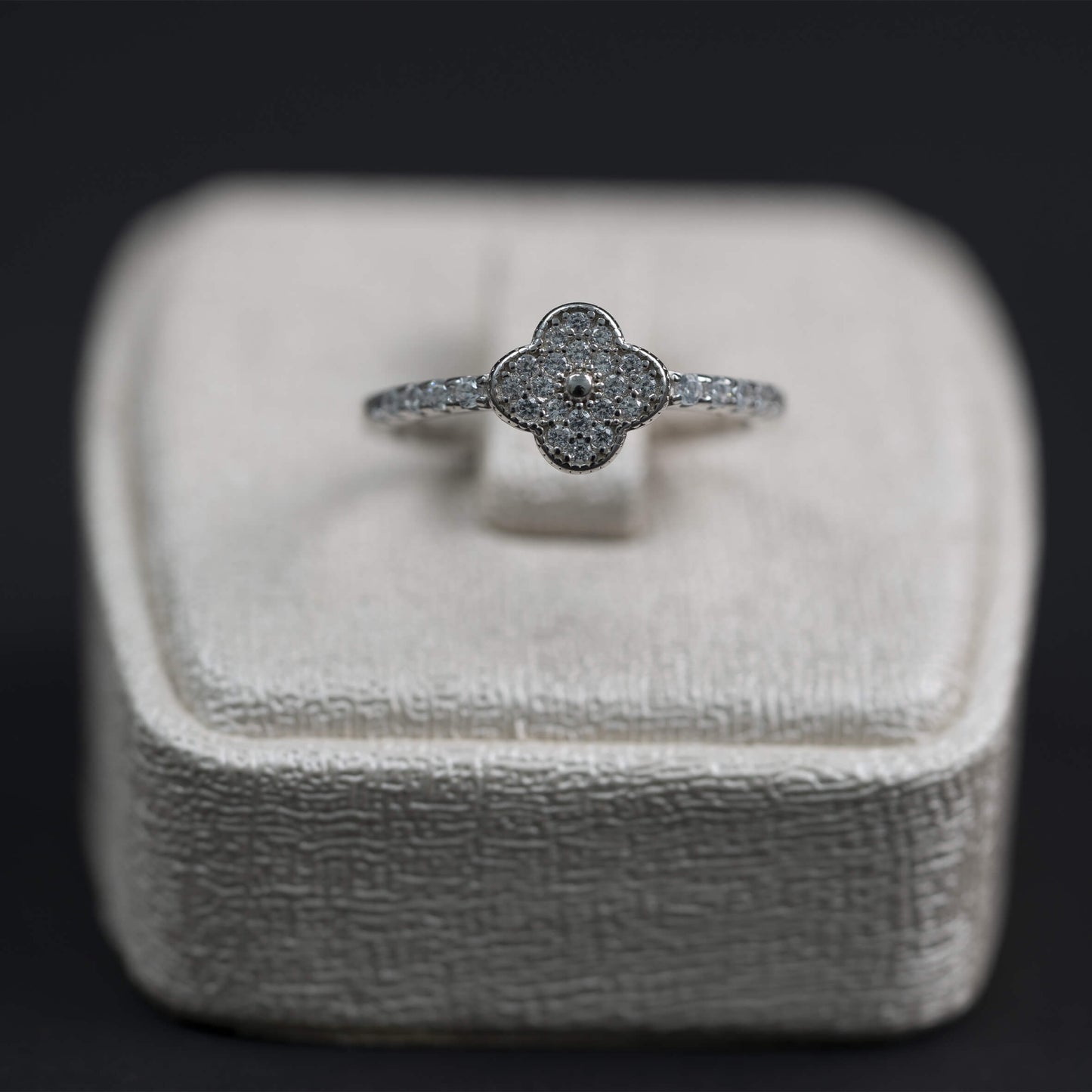 Bague 060