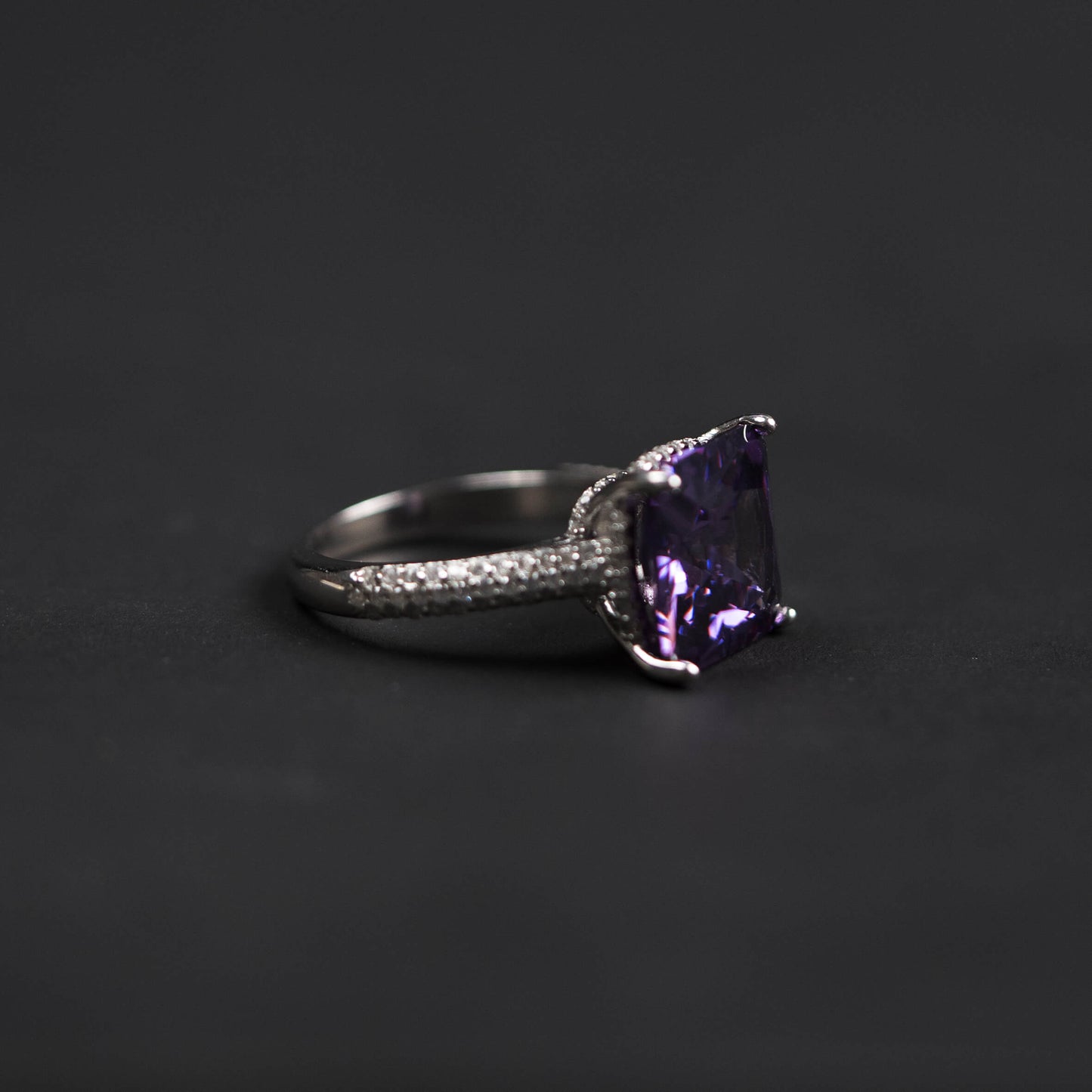 Bague 106