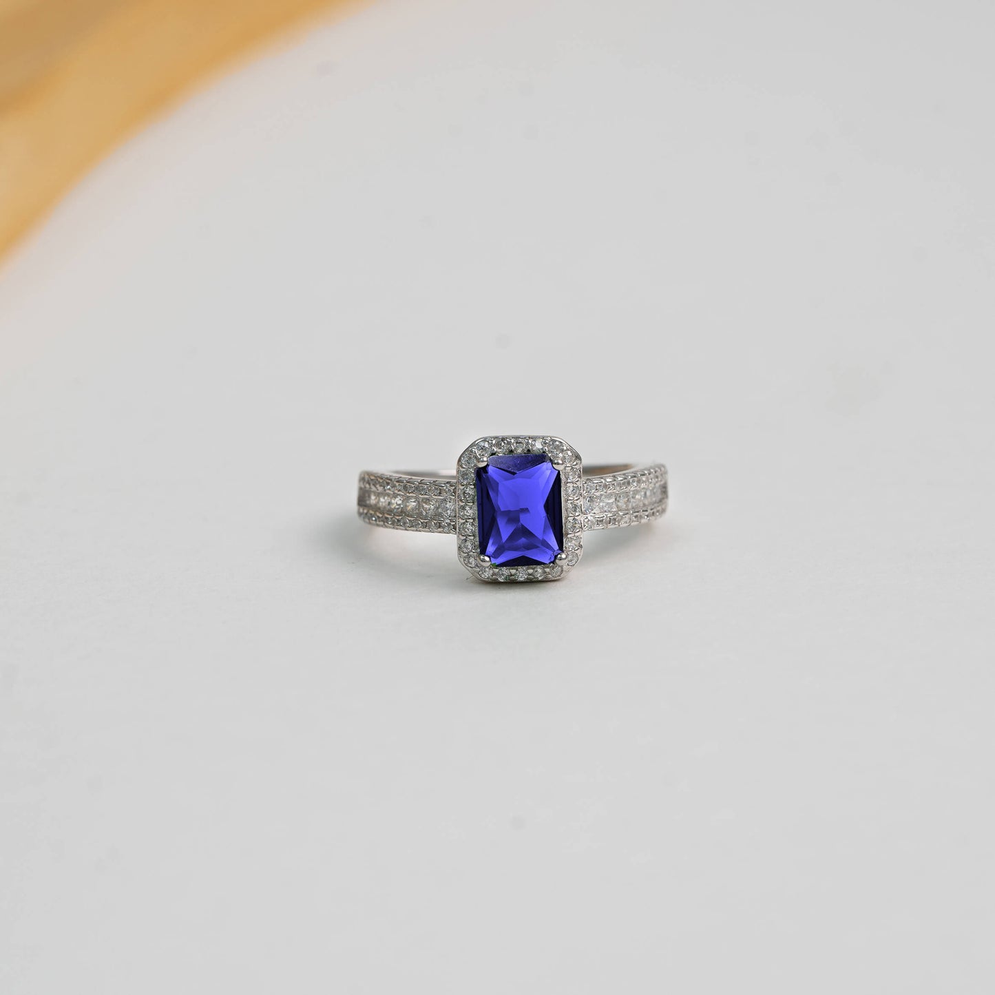 Bague 038