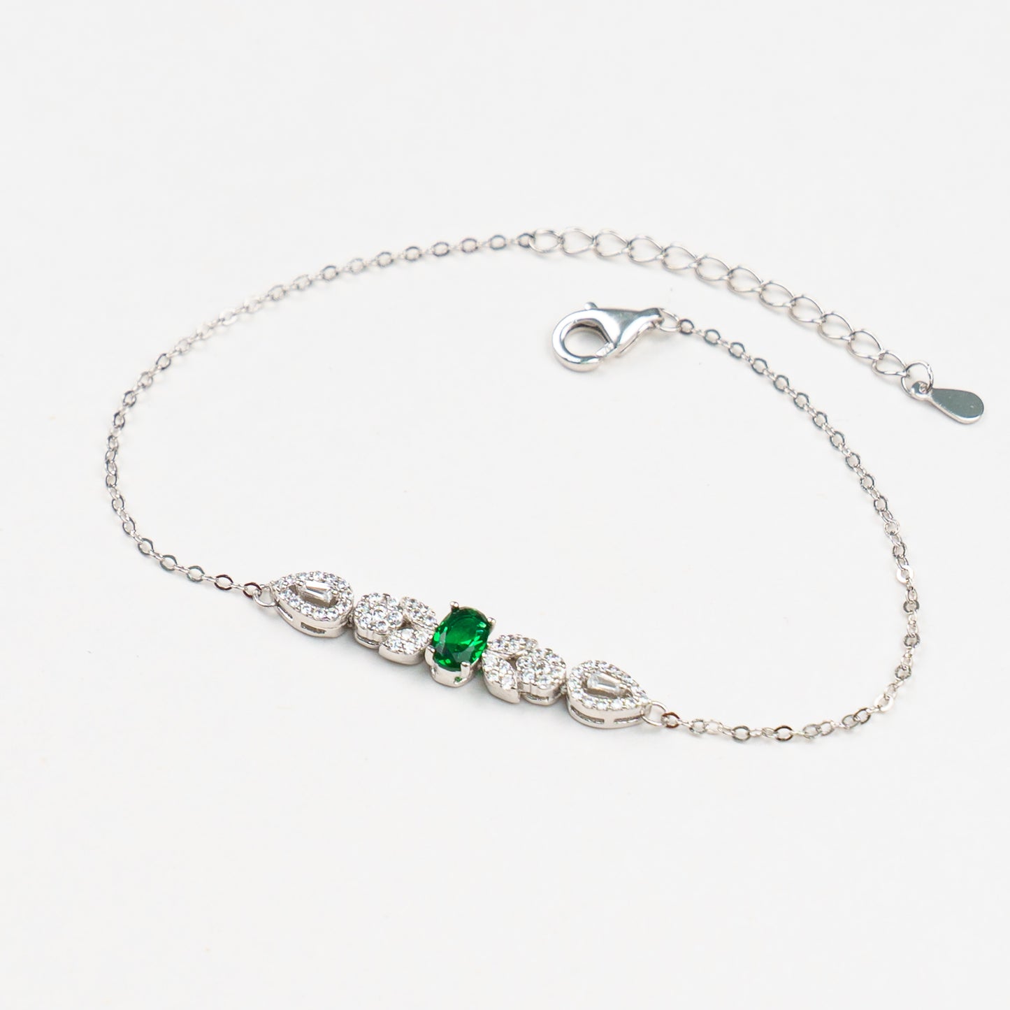 Parure en argent 925 rhodié avec pierres vert émeraude