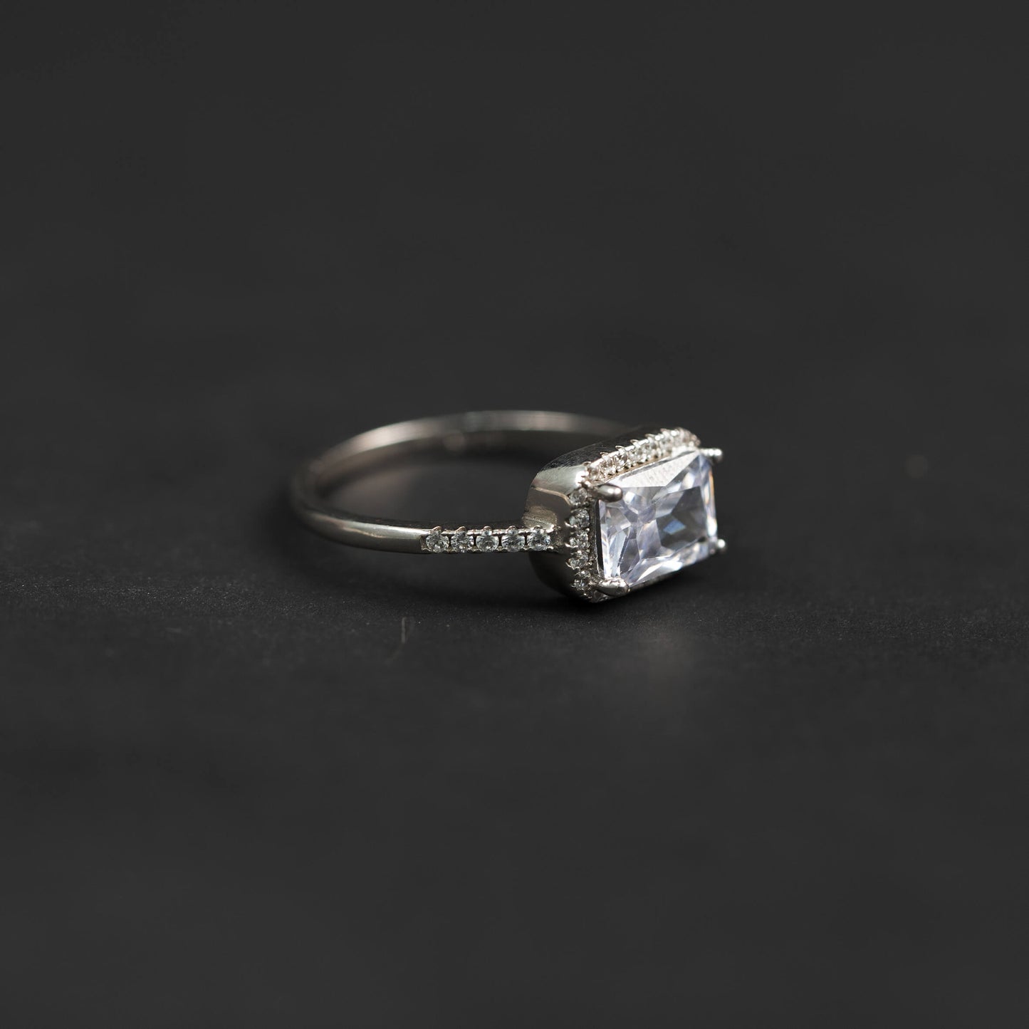Bague 050
