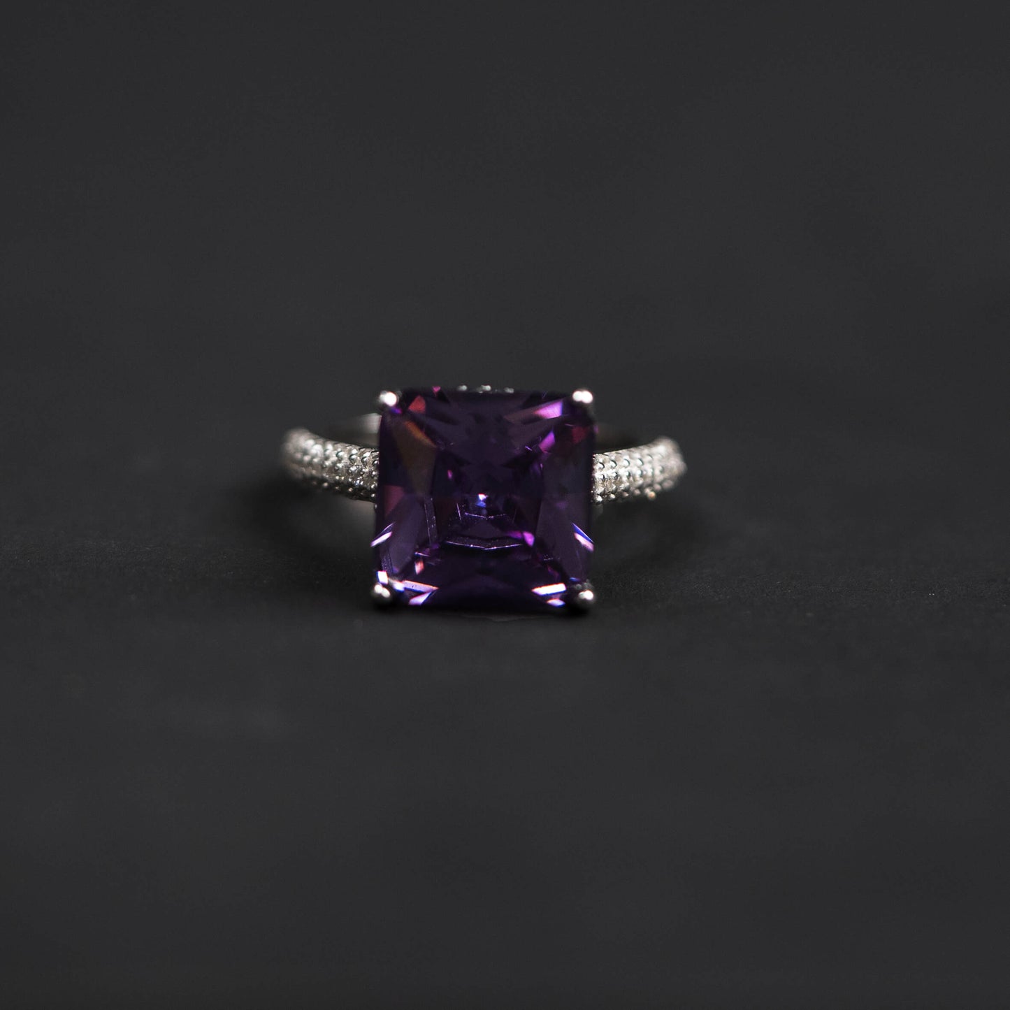Bague 106