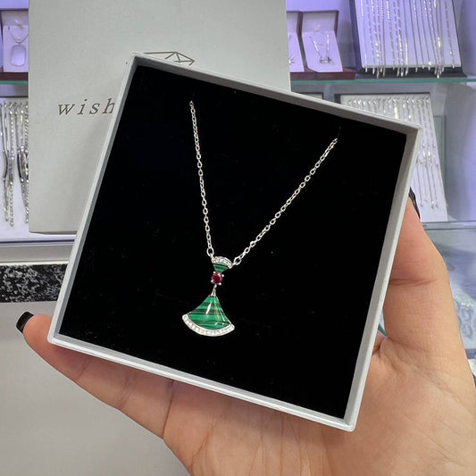 COLLIER 009