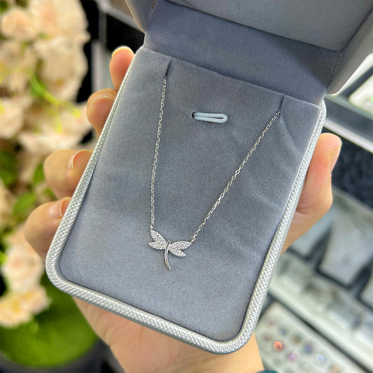 COLLIER 004