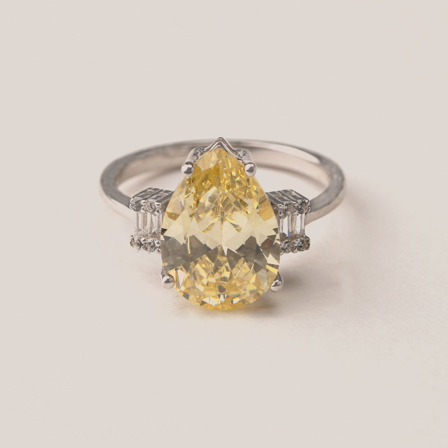 Parure en argent 925 rhodié avec pierres jaunes – Modèle Luxe Babylon